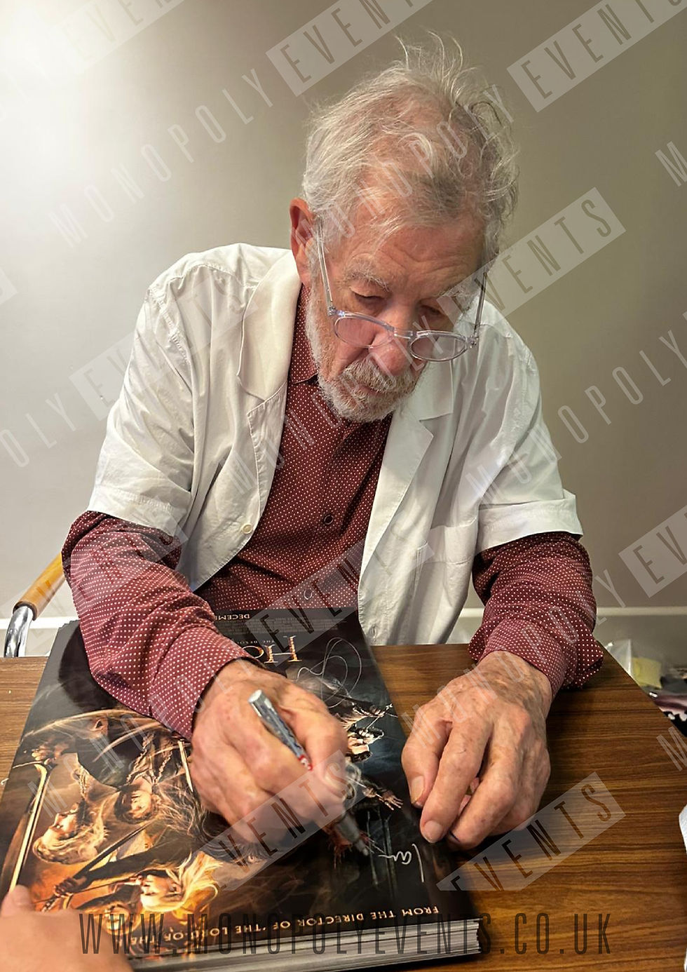Thumbnail: Lilly, McKellen, Armitage &  Evans Signed The Hobbit 12x16" Print