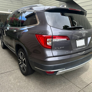 Glossy Detailing Polishing Honda Pilot