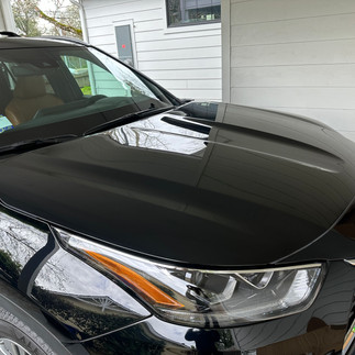 Coated Front Hood of Black Toyota Highlander