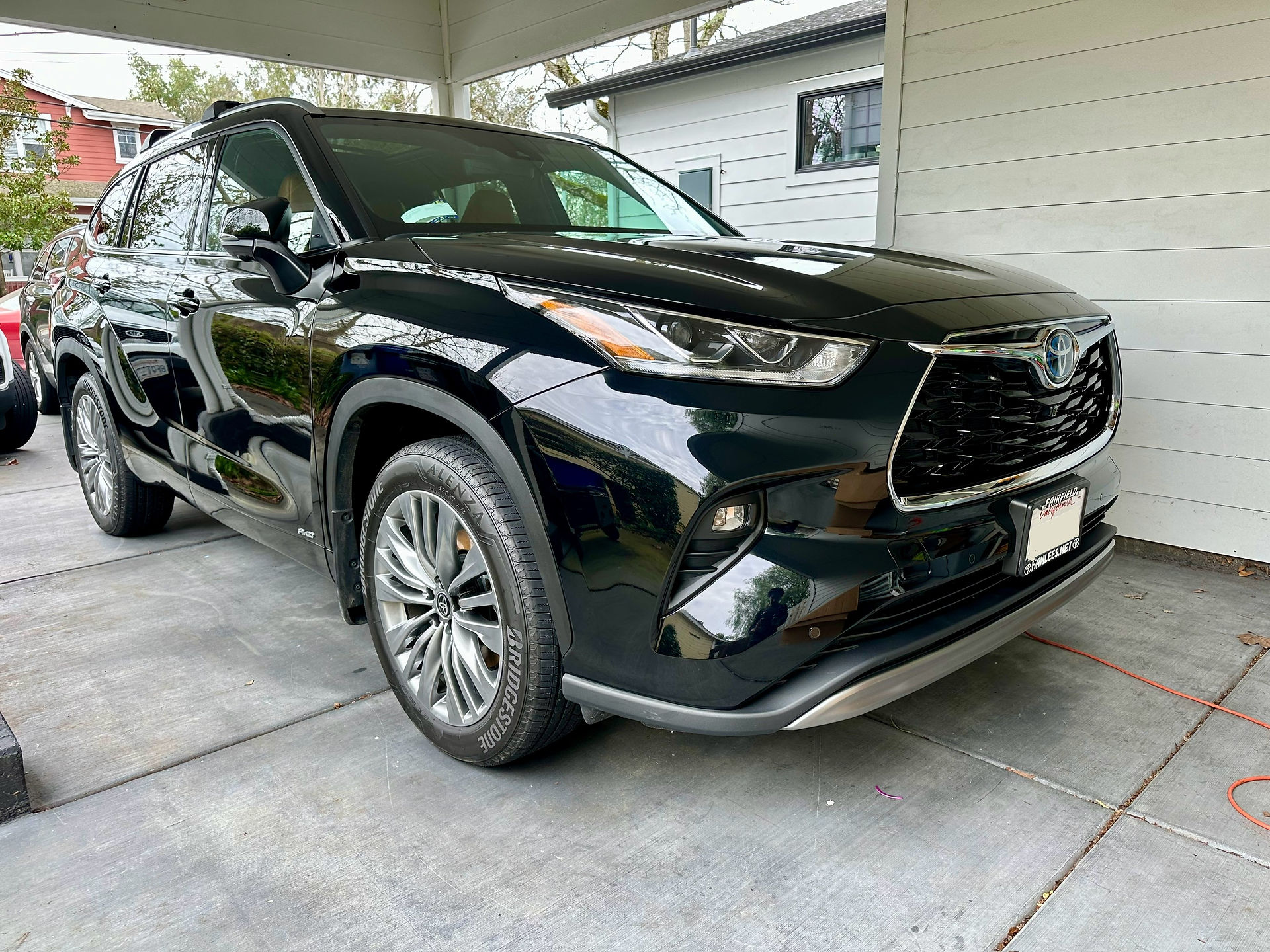 Front View Toyota Highlander Graphene Coated in Sonoma