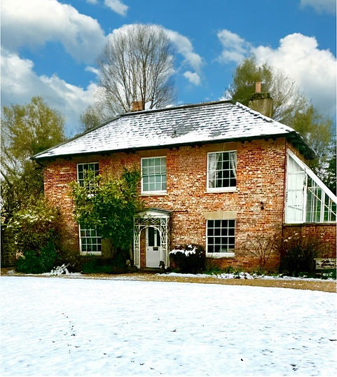 Garden House Christmas outside .jpeg