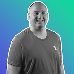 KenThompson-Gradient-Headshot.jpg