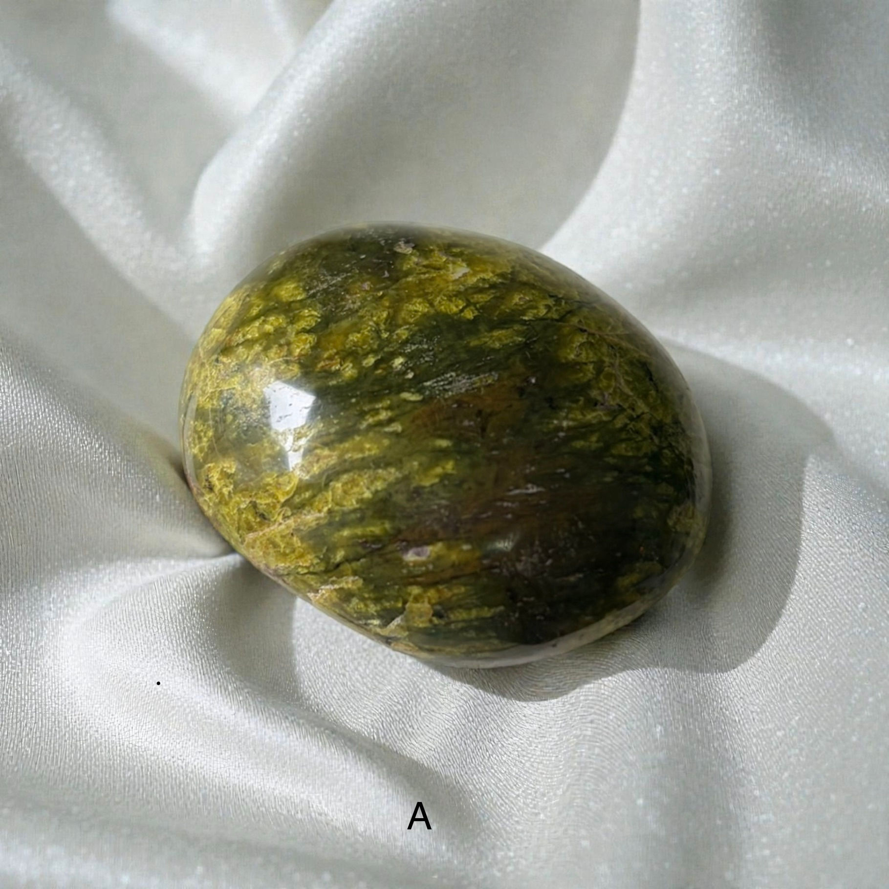 Kiwi Opal Palm Stones
