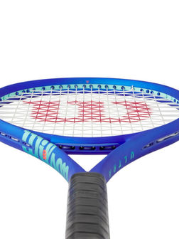 Wilson ULTRA 100 V5 | The Racquet Academy