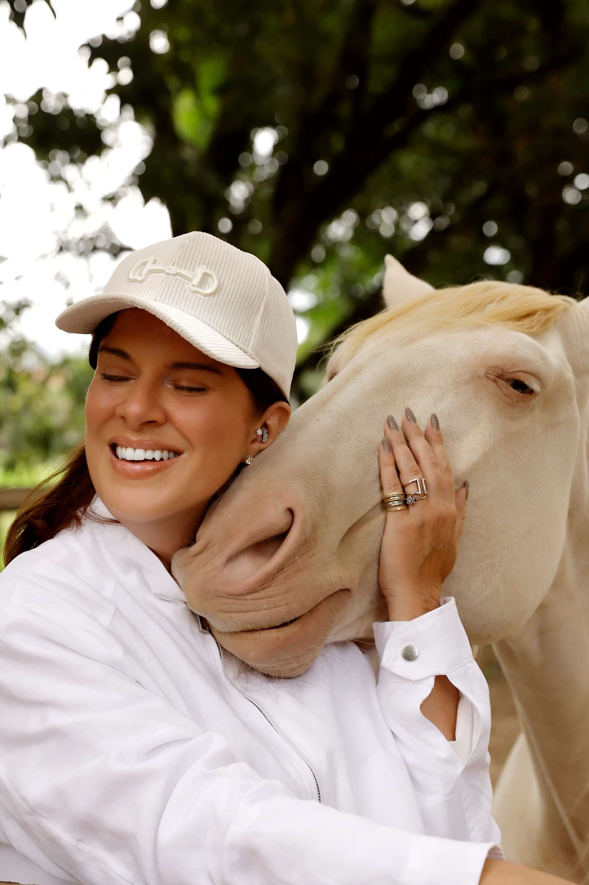 BONÉ BRIDÃO- OFF WHITE