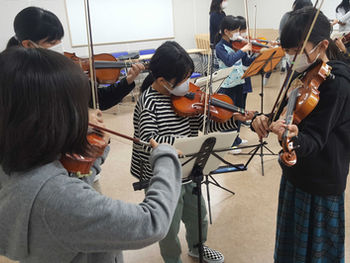 駒ヶ根子どもオーケストラ　家での練習の成果が出たレッスン