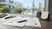 תרגום תמצית רישום לרומנית: מדריך ואישור נוטריוני