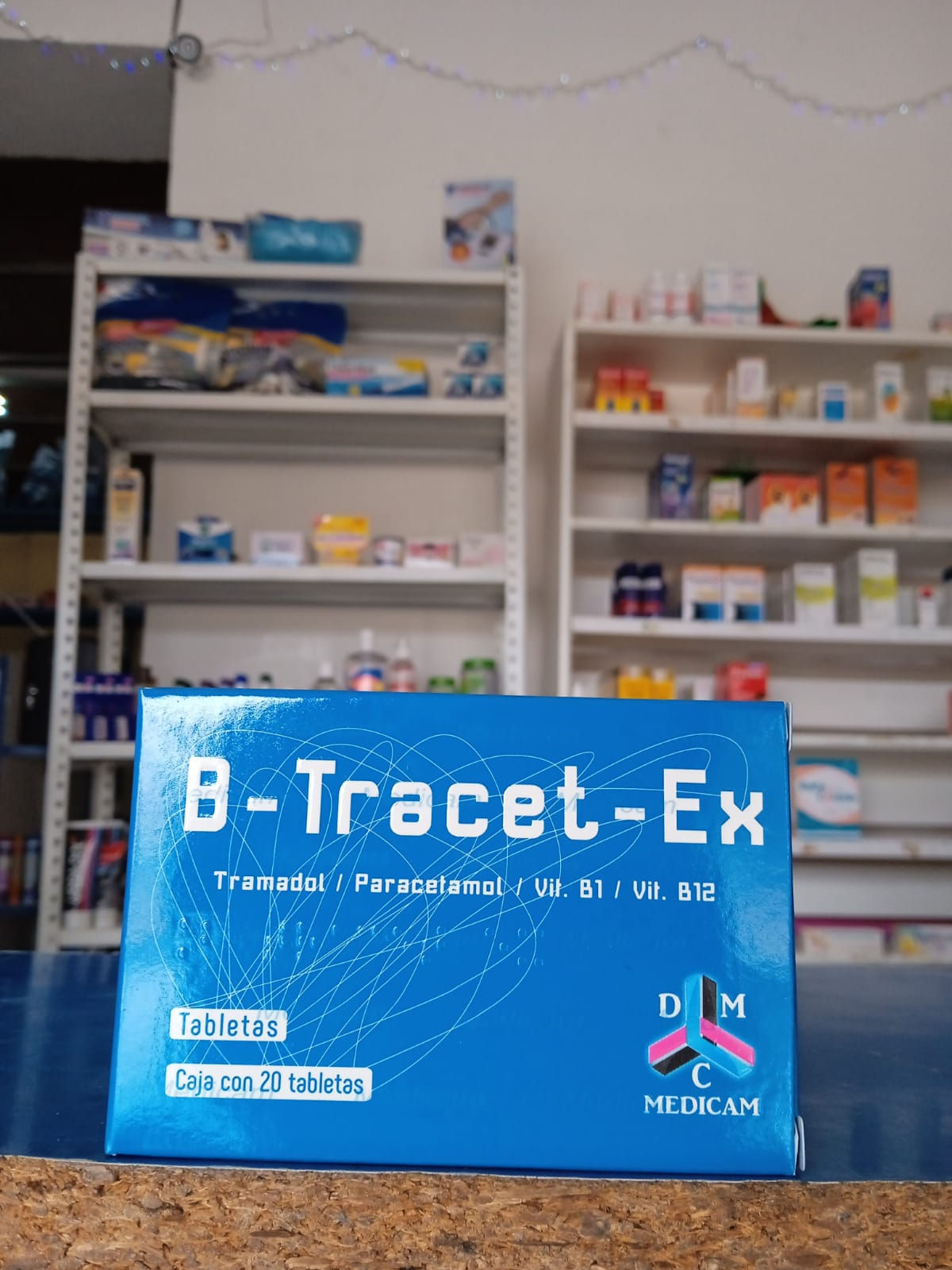 B-Tracet-Ex Tabletas (Tramadol, Paracetamol, Vit. B1 B12)