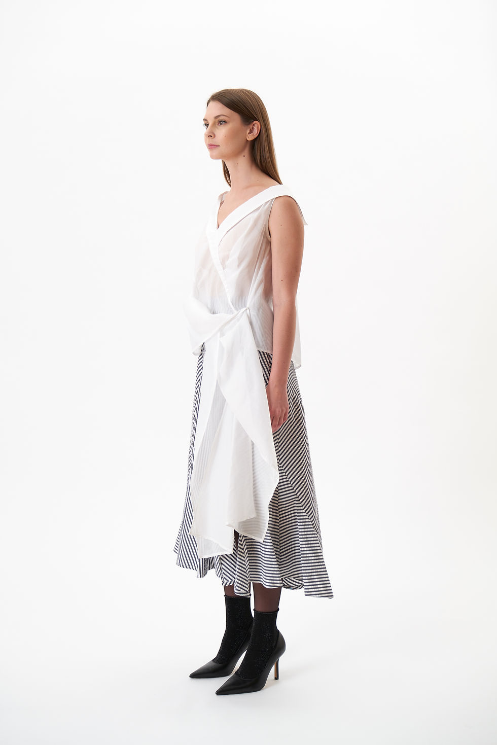 Thumbnail: Draping sleeveless shirt
