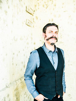 color-ArchieLeeHooker-andtheCoasttoCoast-BluesBand-Wellen-LU-26052018-by-LugdivineUnfer-7.