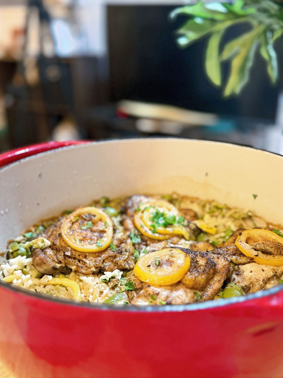 A pot of gold sunkissed lemony chicken