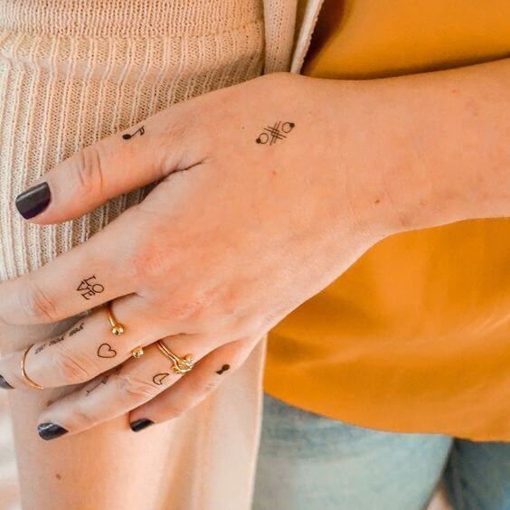 simple female hand tattoos images