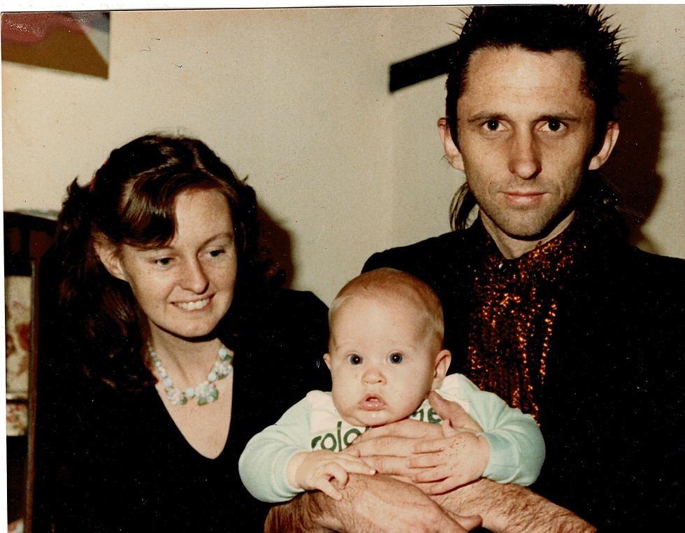 Reg with Martina and 4-month-old Darcy, 1980.