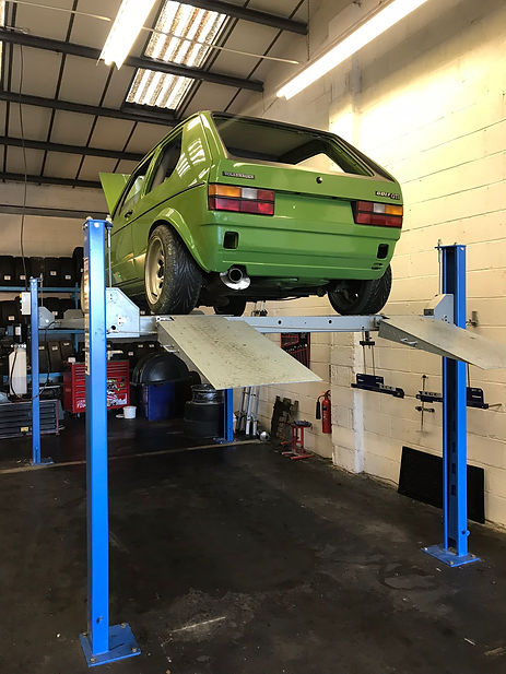 Ross Irvine Auto Services Repairs Servicing Mechanic Garage Tyres Brakes Exhaust