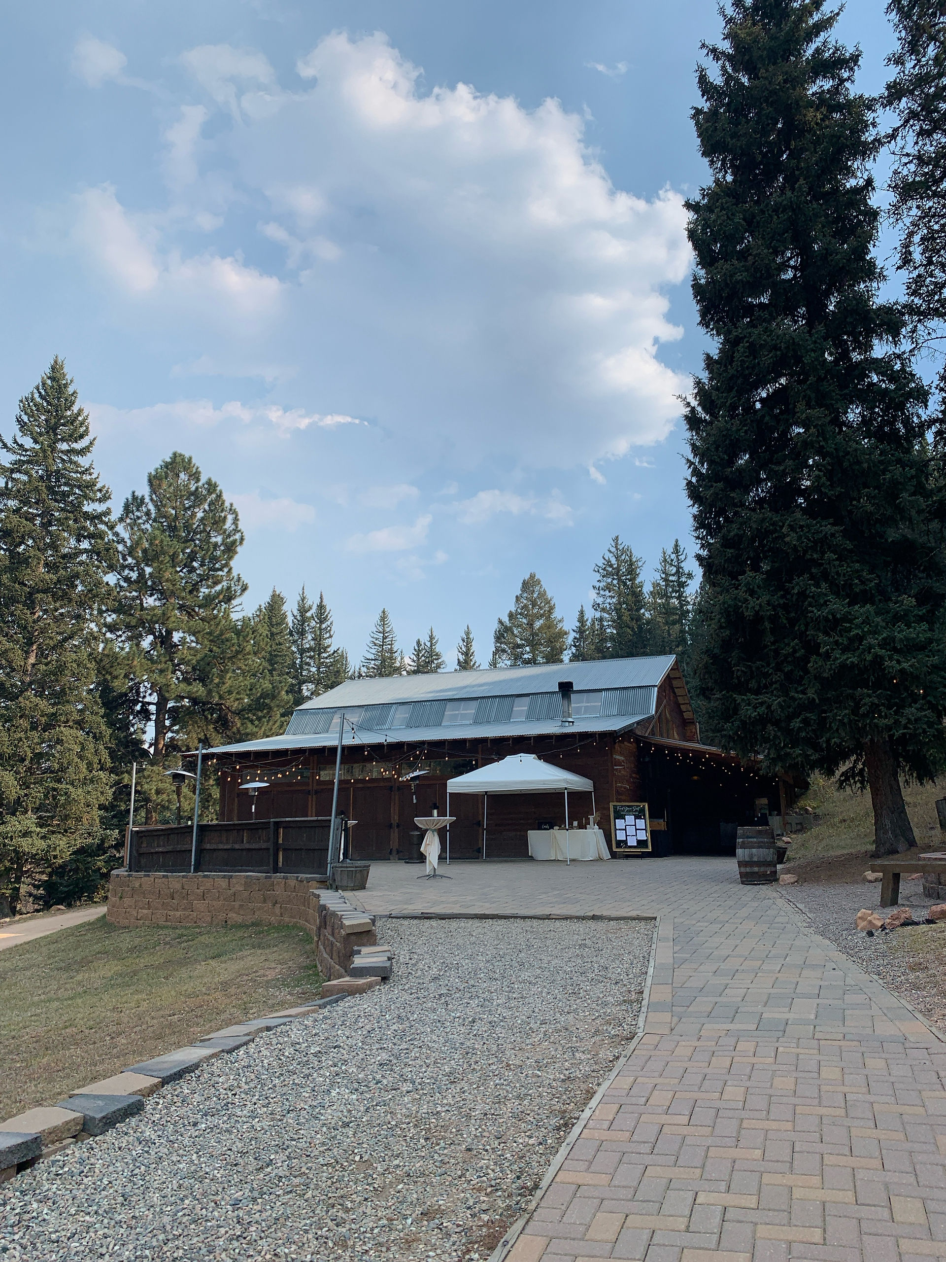 Mountain View Ranch in Colorado during the month of October. 