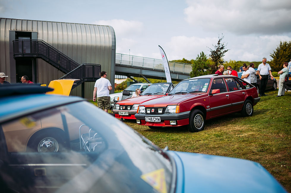 VauxALL-AP-18-08-24-449021