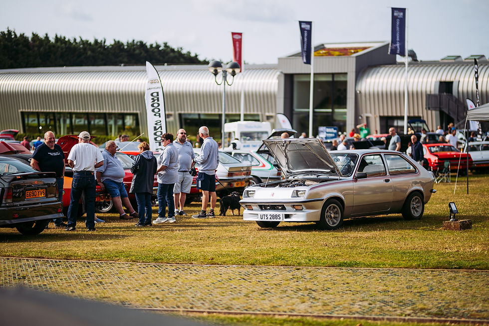 VauxALL-AP-18-08-24-448190