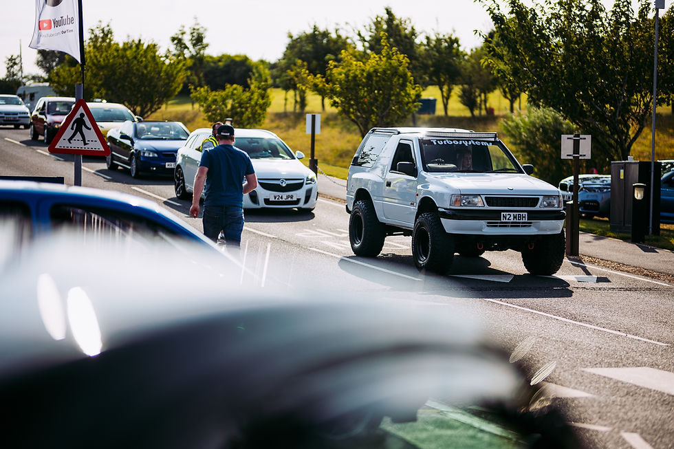 VauxALL-AP-18-08-24-447461