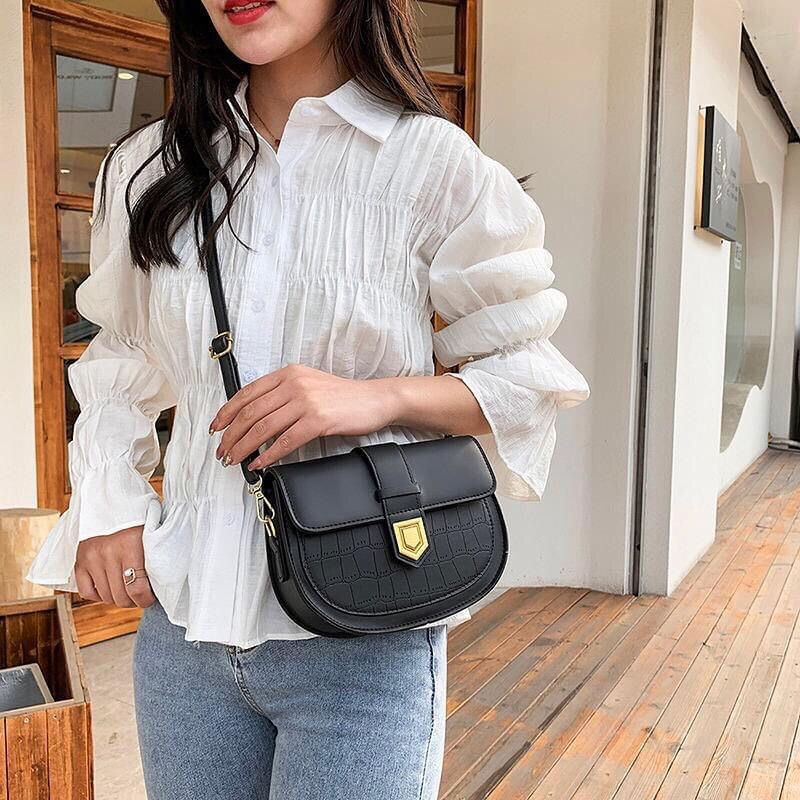 Hình thu nhỏ: Túi đeo chéo nữ da tròn 