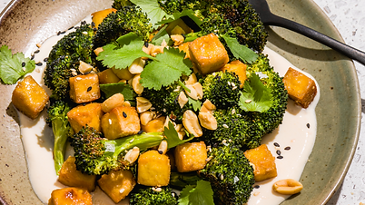 Brocoli et tofu rôtis au miso