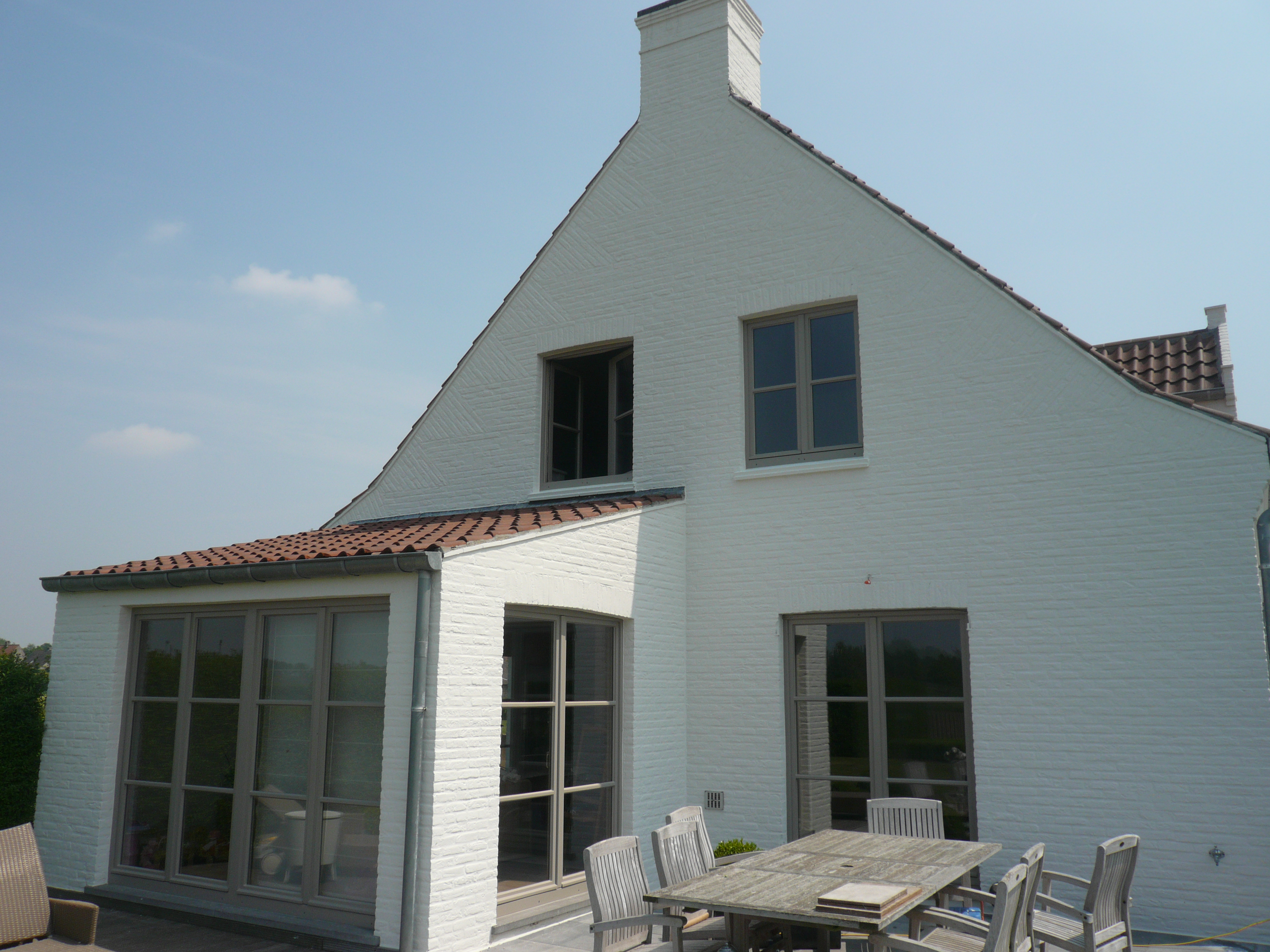 Buitenschilderwerk aan een woning