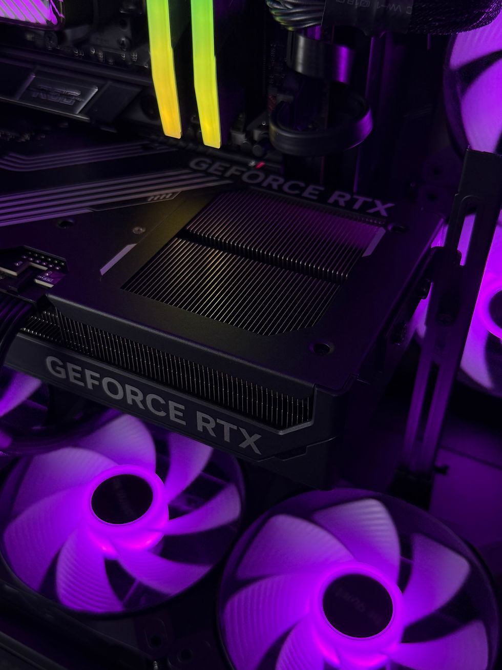 Miniaturbild: CRAFT ULTRA | RTX 5080 OC 16Gb | Ryzen 7 9800X3D
