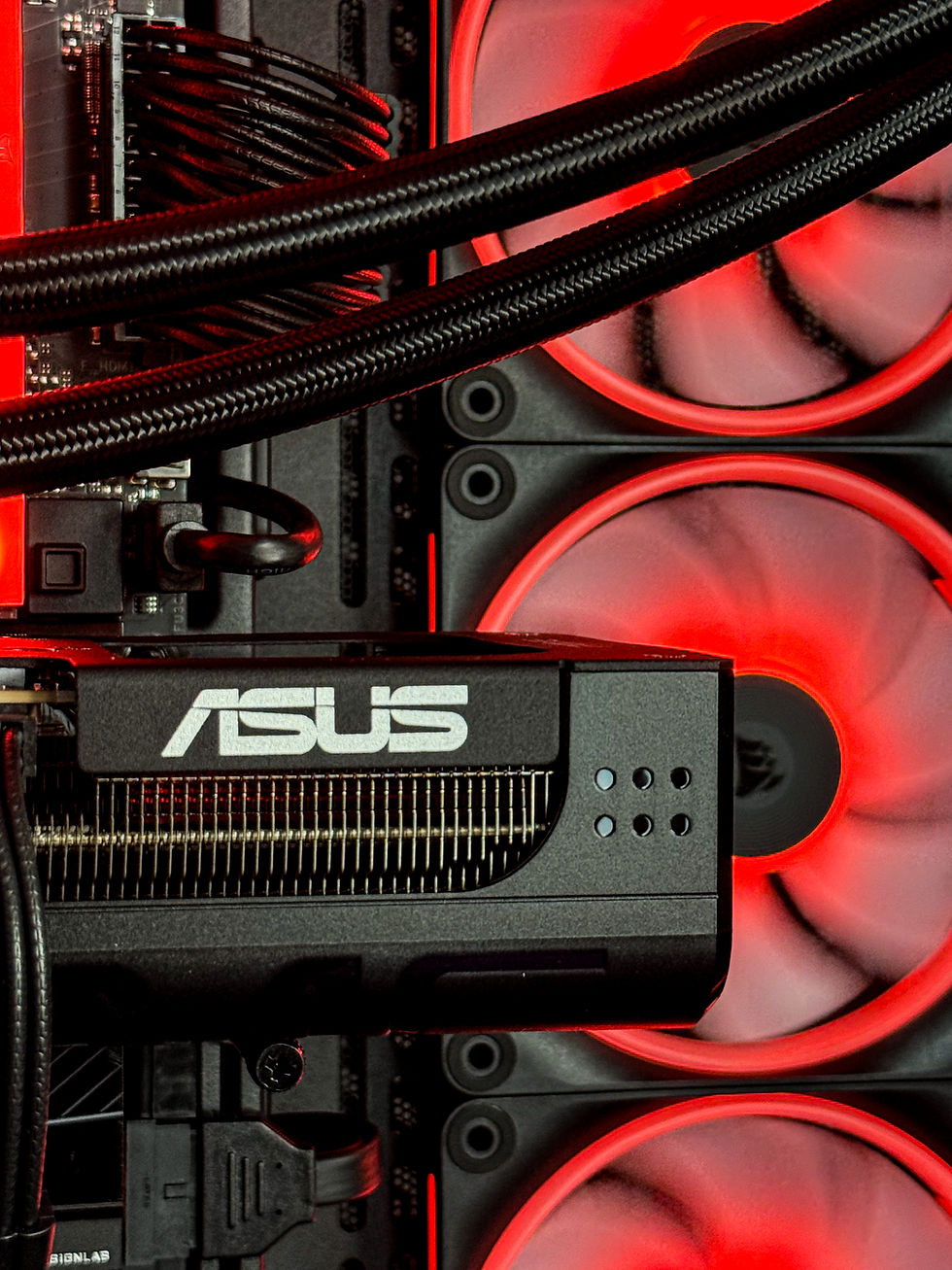 Miniaturbild: CRAFT PRO | RTX 5070 Ti 16 GB | Ryzen 7 7800X3D