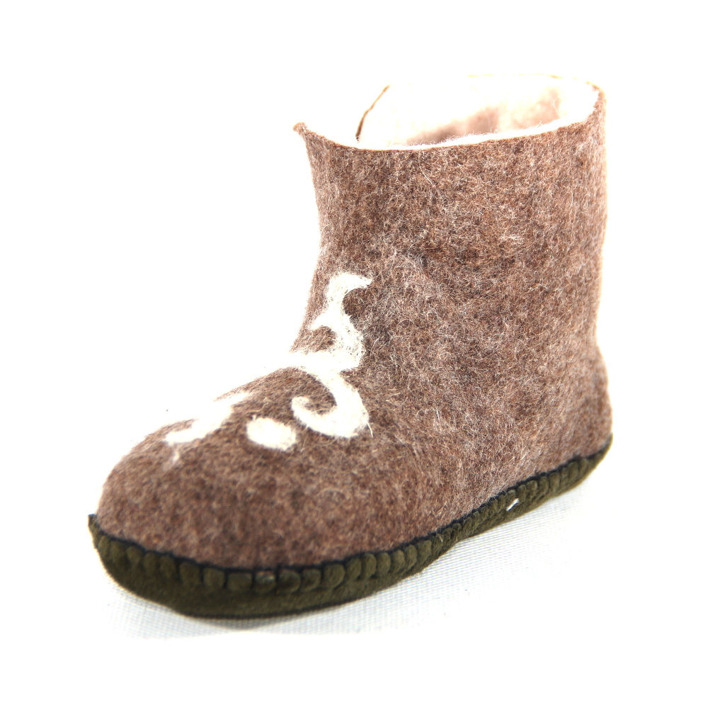 Figured kid's felt slipper