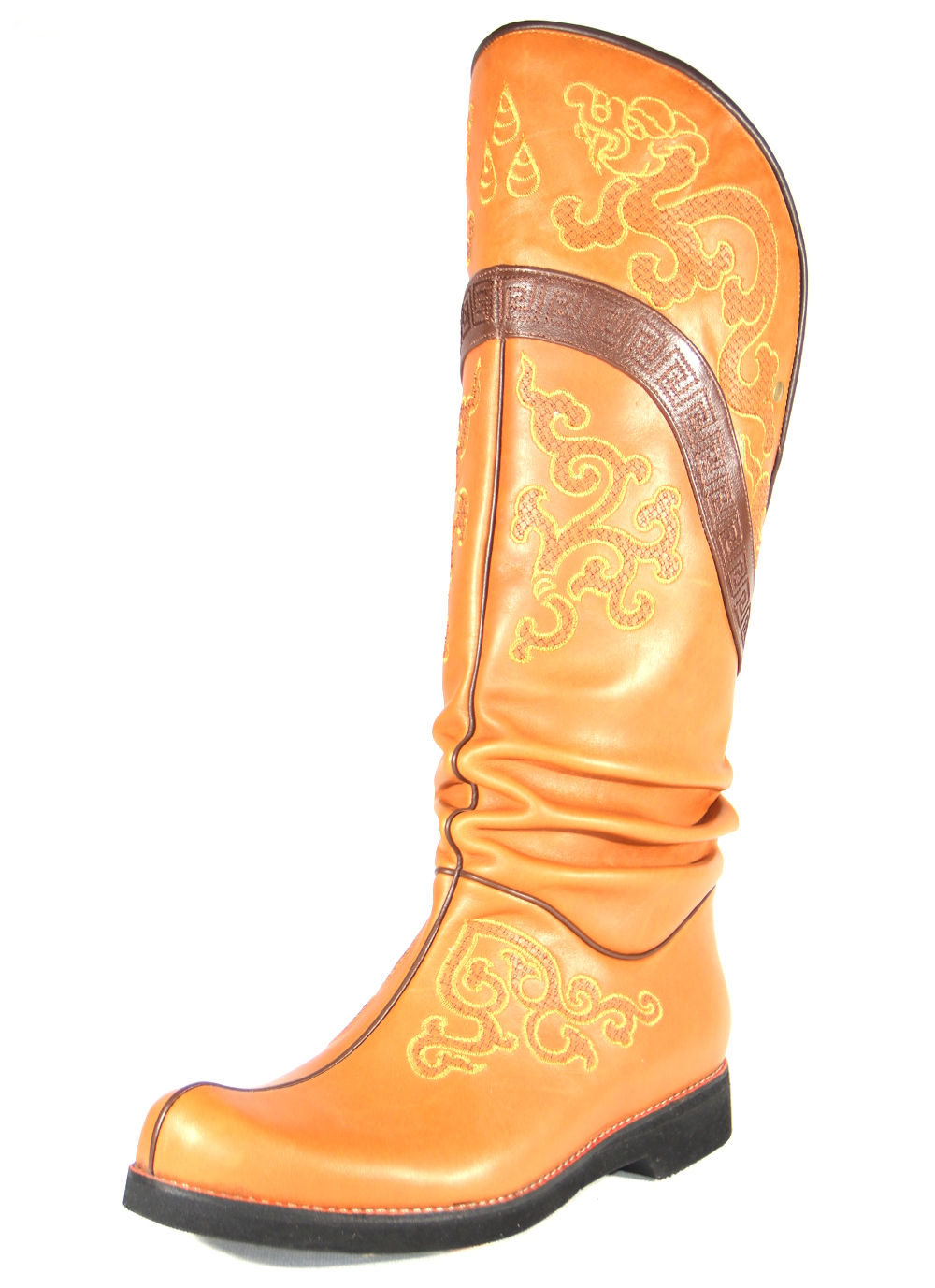 Curved design boot