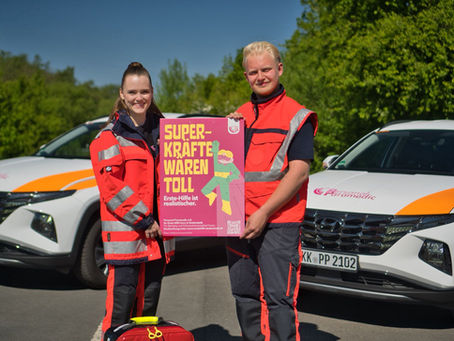Personal Paramedic, Josephine Stein und Ruben Wippermann