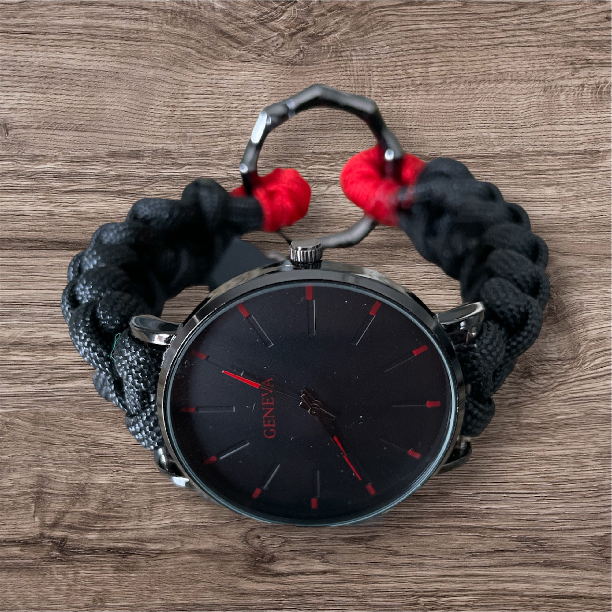 Sleek Watch with custom Paracord band
