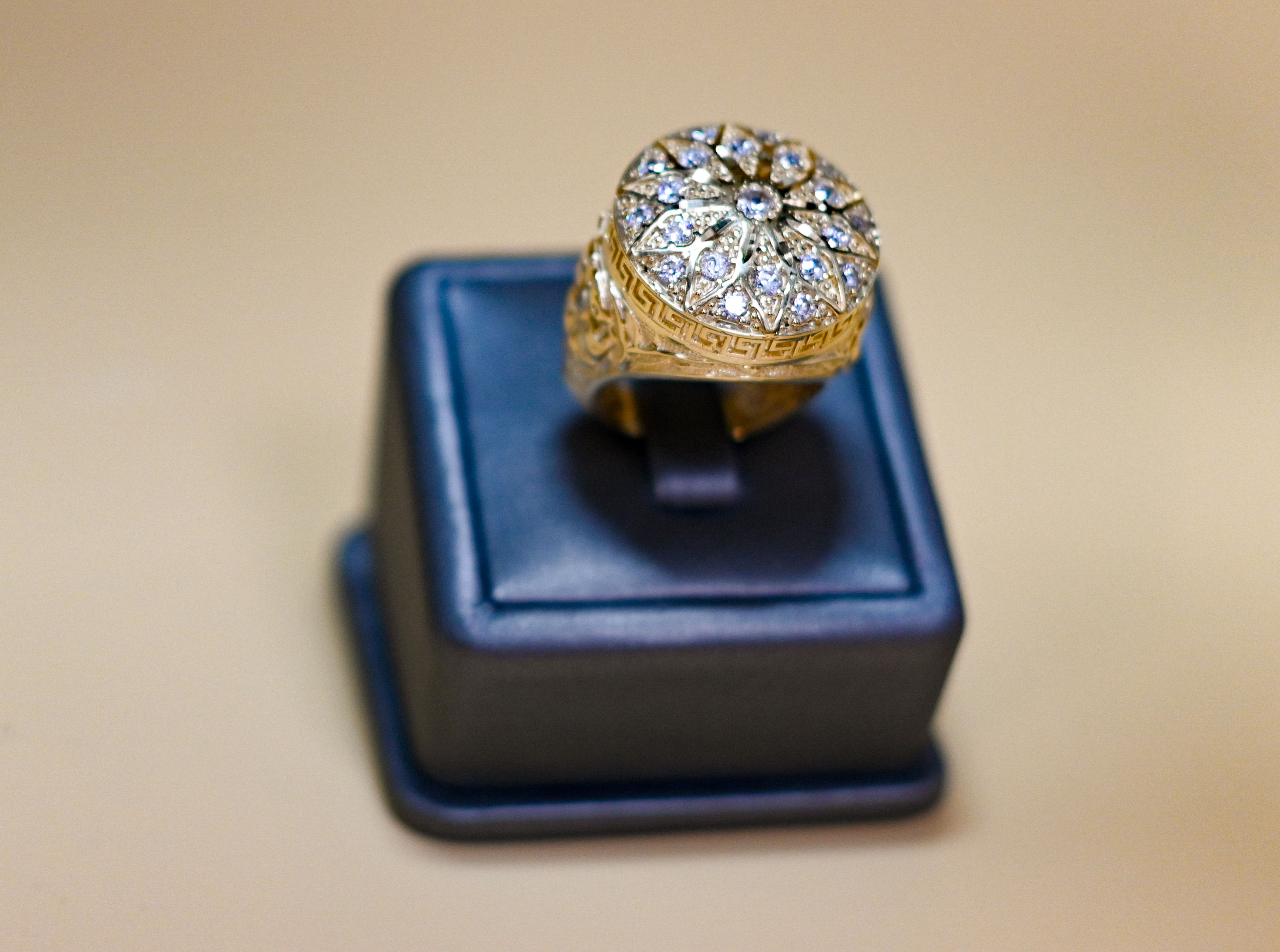 Golden Rosette Ring 10K