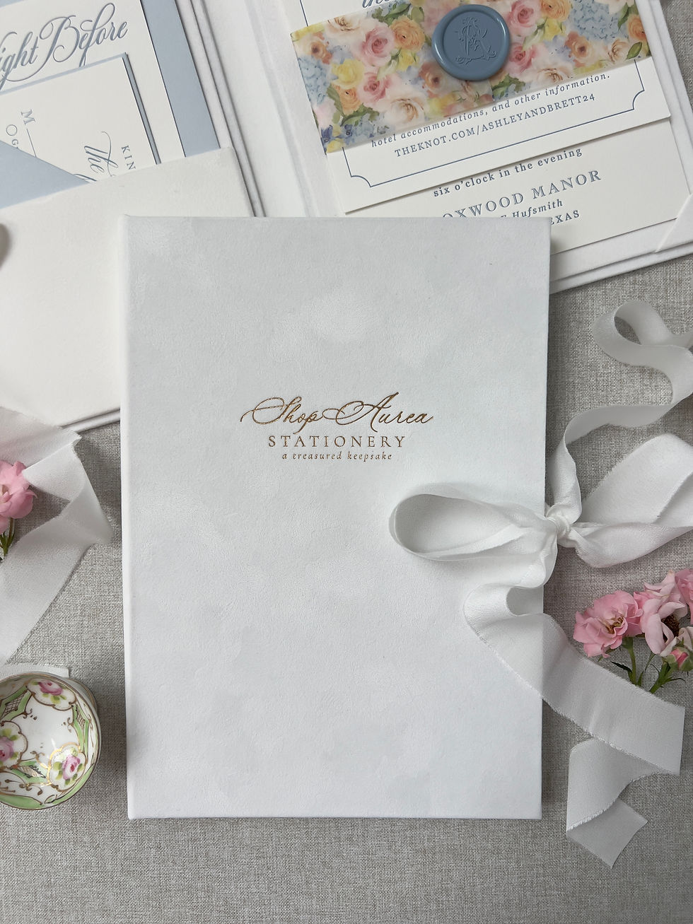 Thumbnail: White Velvet Shop Aurea Invitation Keepsake Folio