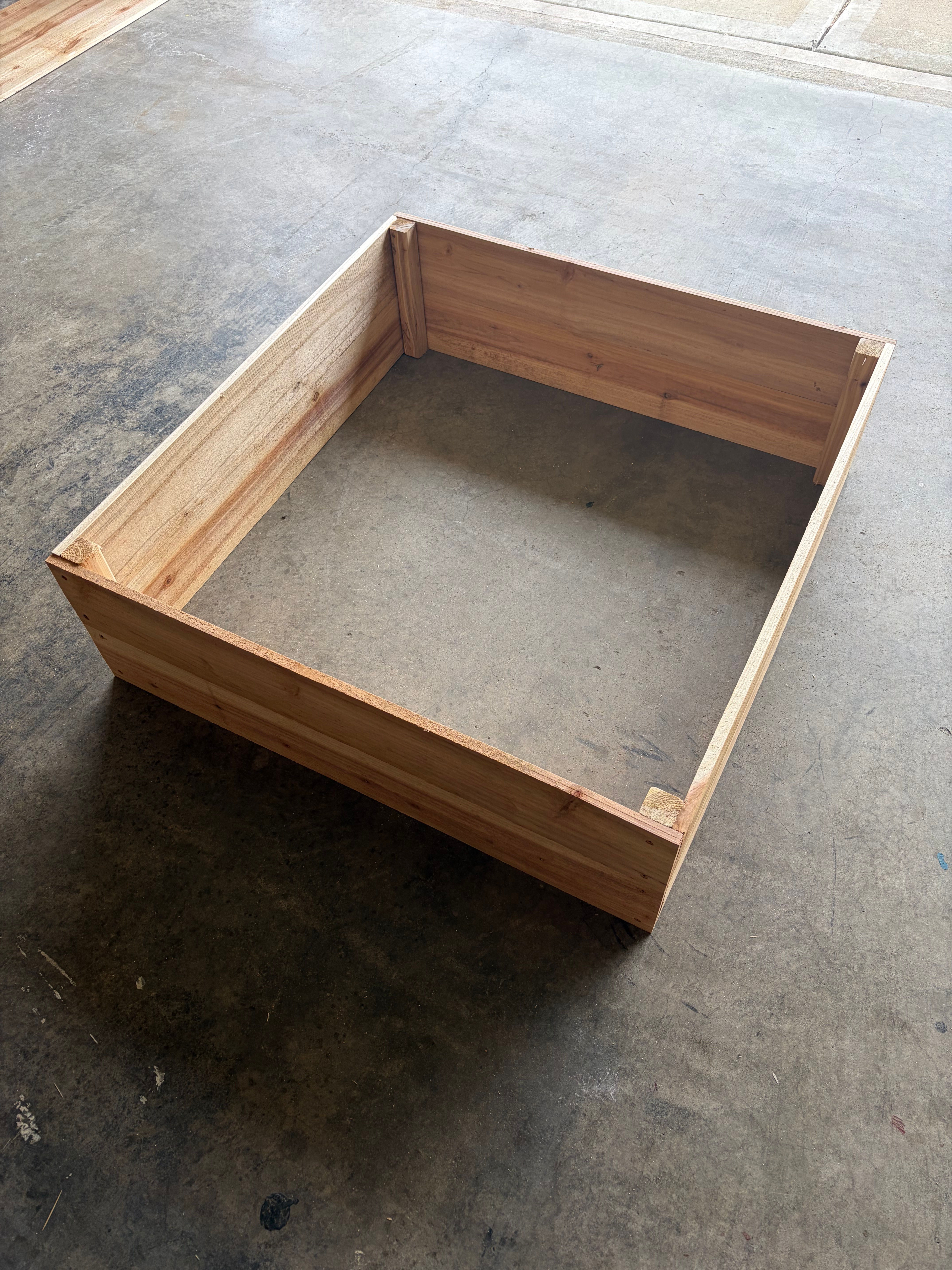 Garden bed | 3' x 3' x 1'