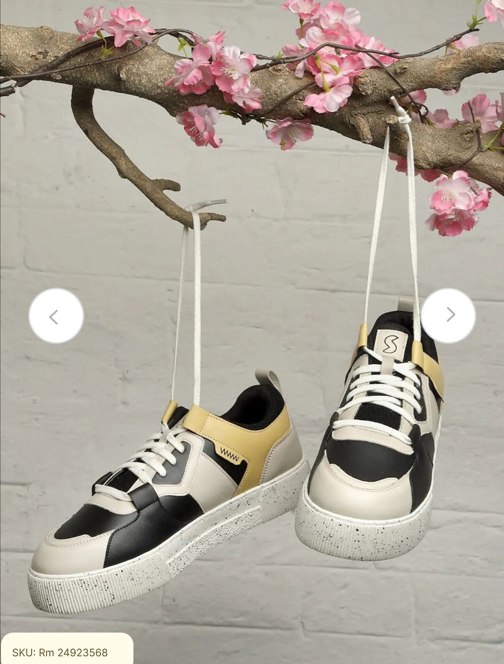 Thumbnail: Men Colourblocked Memory Foam Insole Anti-Skid Sole Sneakers