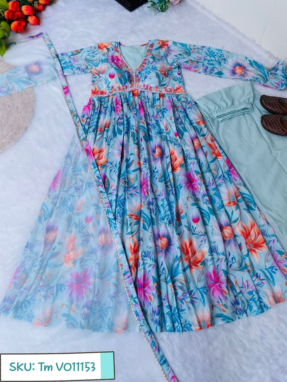 Thumbnail: Gowns of Dreams: Where Style Meets Luxury