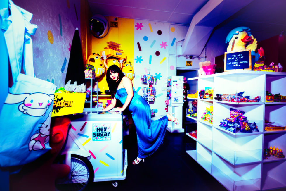 Hey-Sugar-4