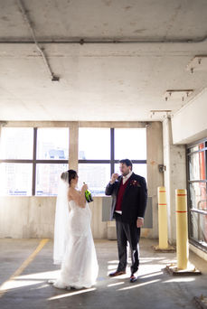 couple cheersing champagne