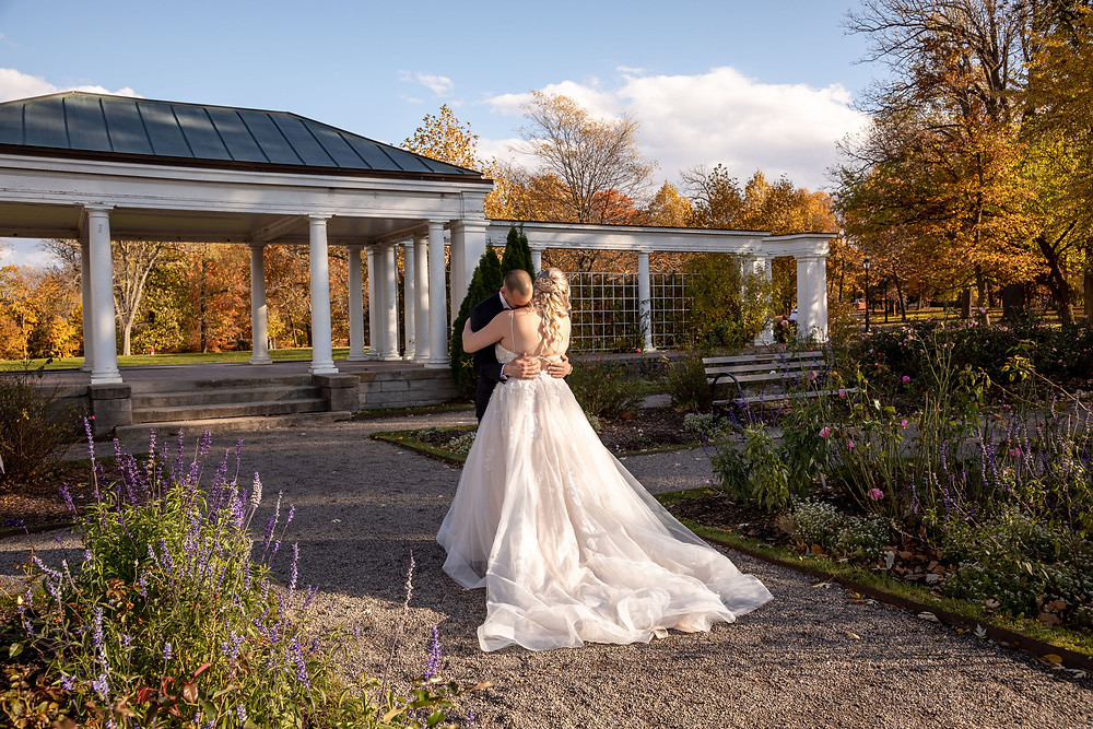 bride groom wedding first look at delaware park buffalo ny