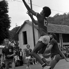 1972 - AUBREY ALLEN 
MBC 1ER AMERICAIN
1ER MATCH A FLAXLANDEN