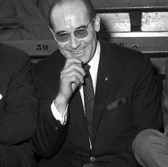 1972 - CAMILLE MUTERER
        A L'ORIGINE DU
MULHOUSE BASKET CLUB