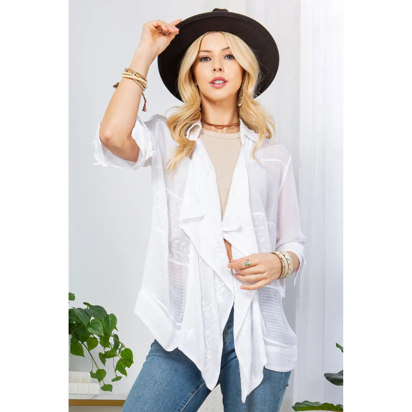 Young threads white lace kimono 