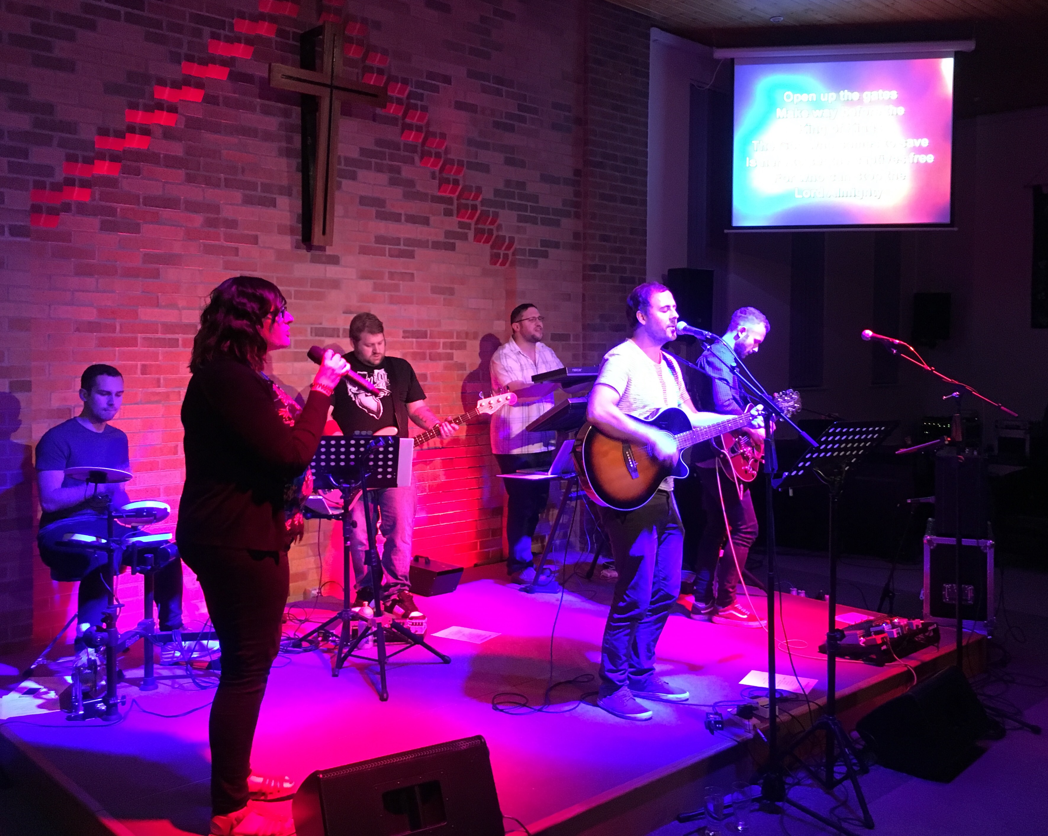 Worship in Hucknall