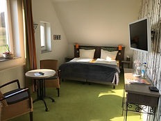 Großes Doppelzimmer