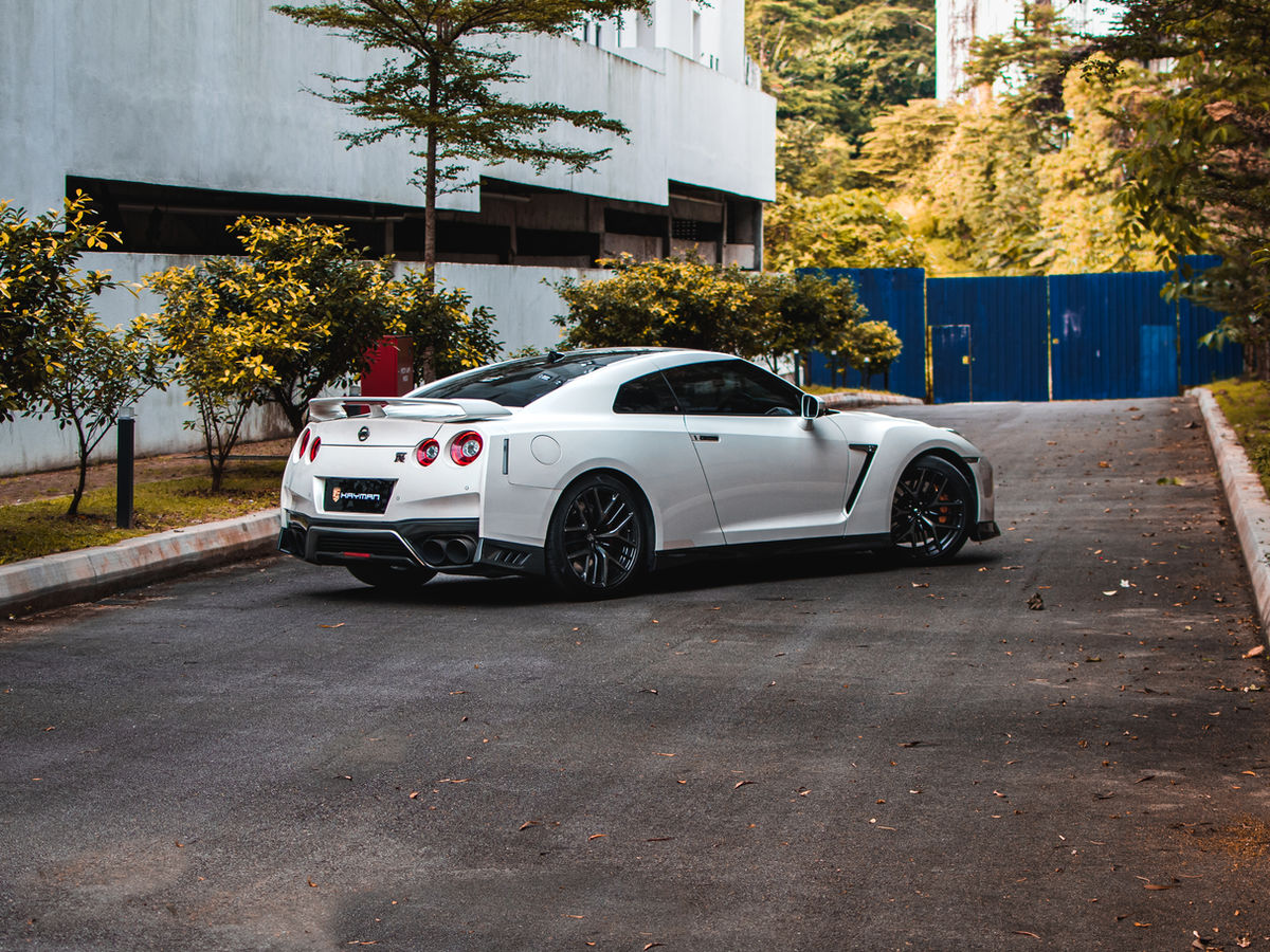 Nissan GTR Race Edition photo 2