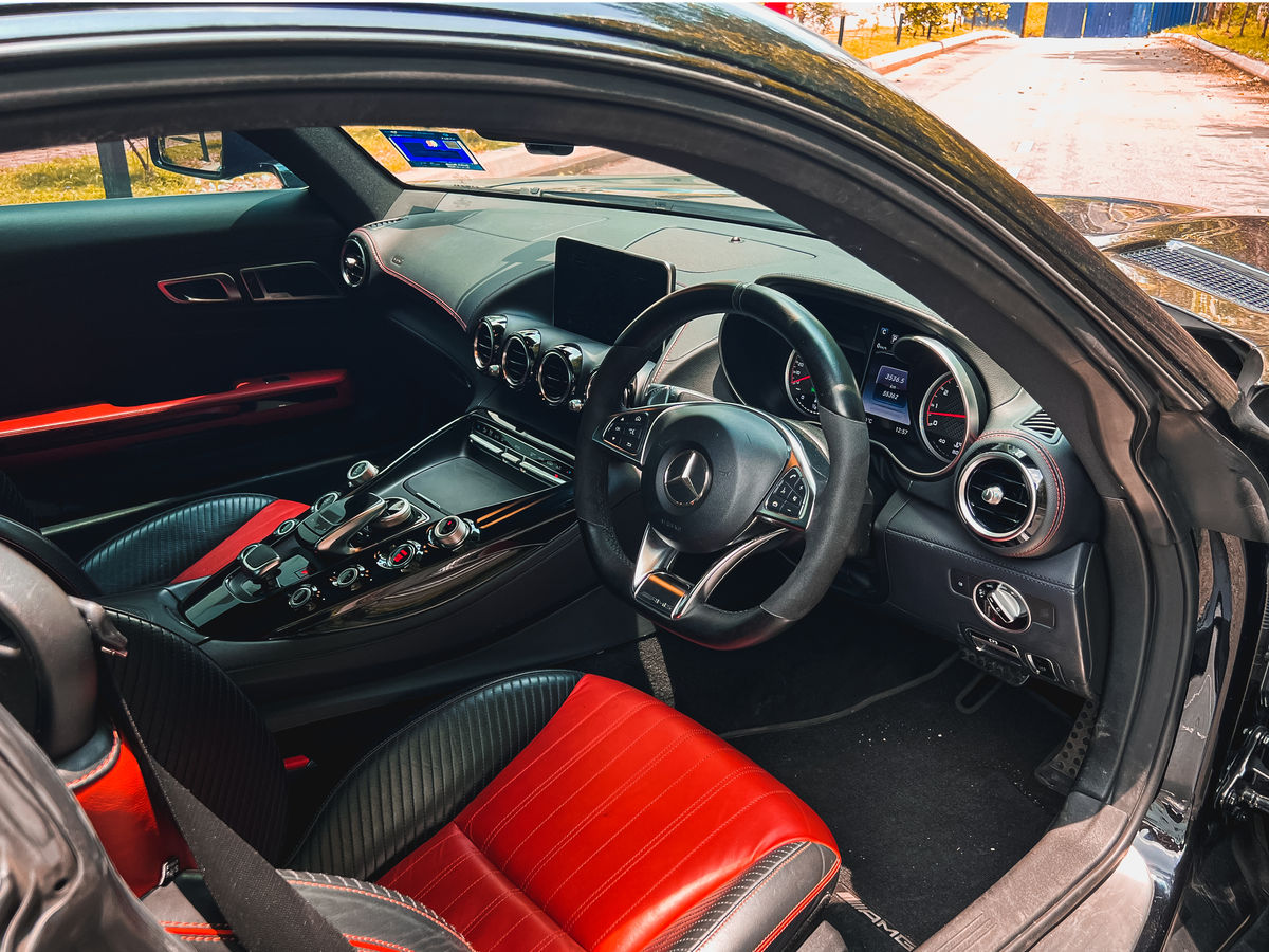 Mercedes AMG Gts photo 3