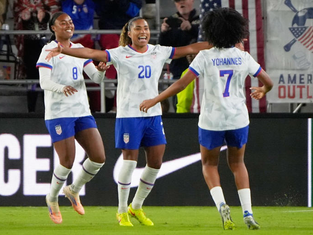 USWNT Stays Unbeaten in Orlando and Dominates Italy 3–0