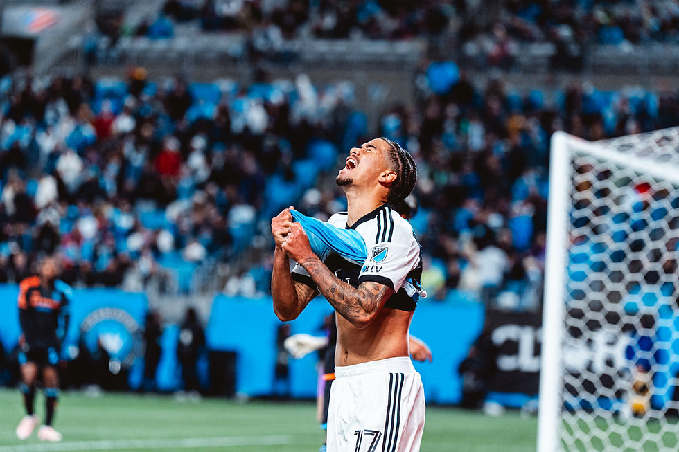 Idan Toklomati Frustated at missed scoring opportunity. Photo: Miguel Sanchez for Football Club Magazine / The Editorial.org