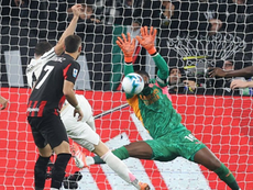 Will Santiago Giménez Miss the 2026 World Cup? Injury Raises Concerns for Mexico and AC Milan