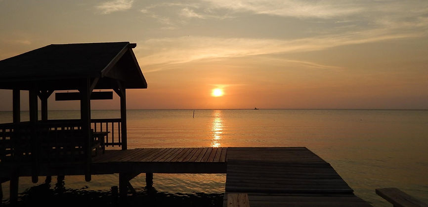 West End Location at Georphi's Hideaway
